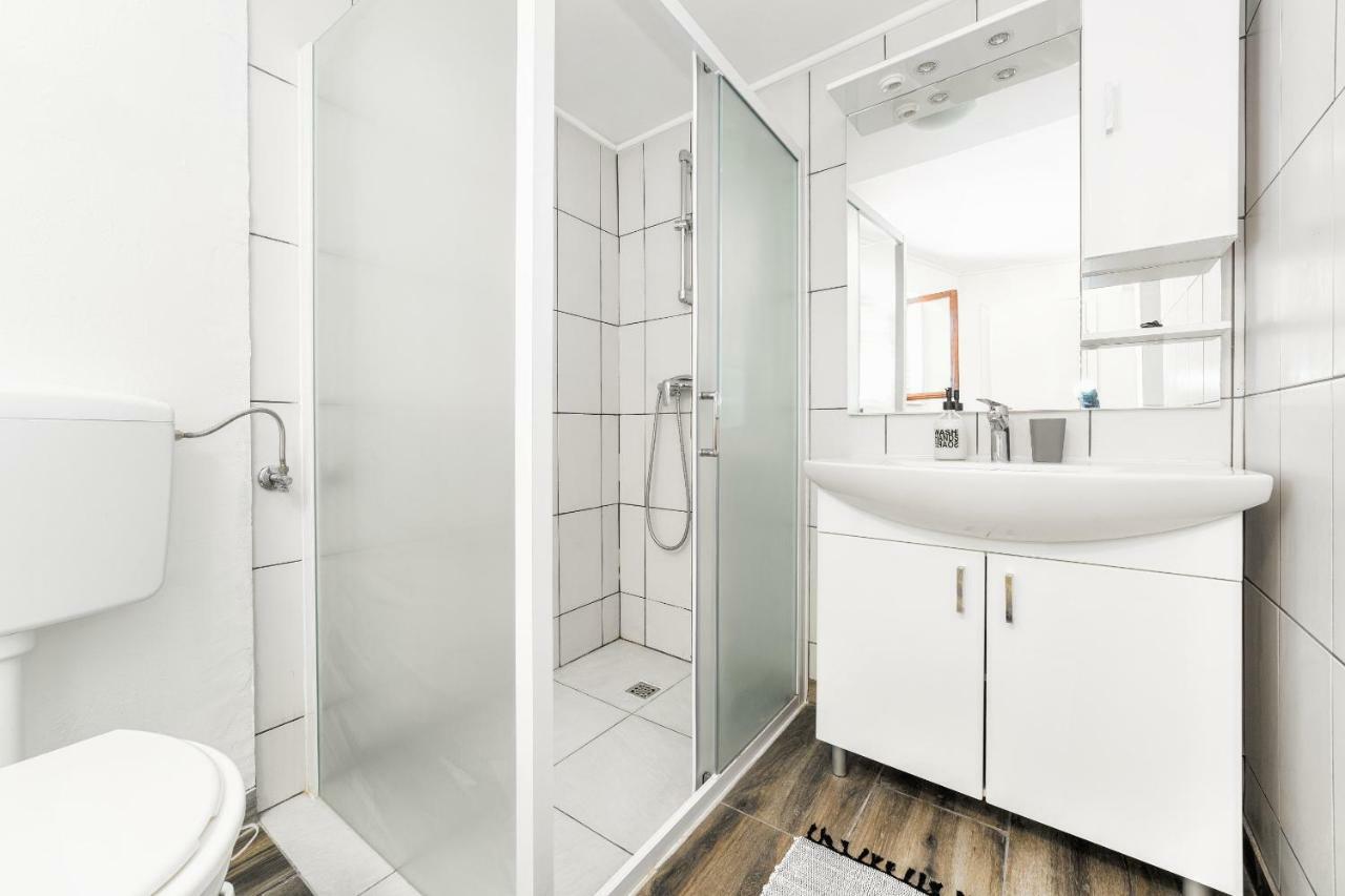 Jere Apartment ตรีบูนย์ ภายนอก รูปภาพ
